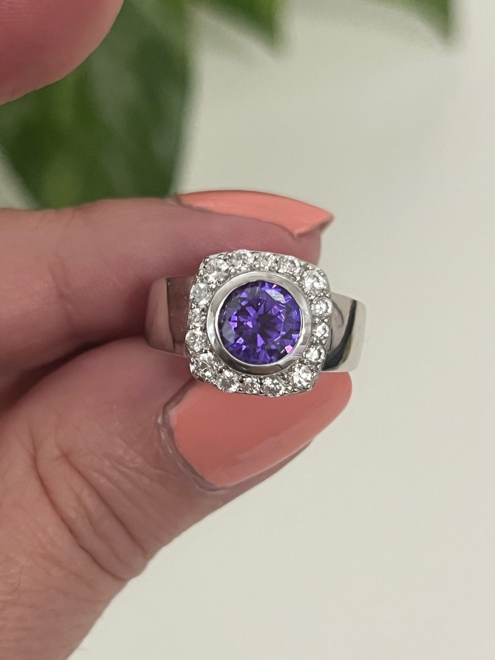 Sterling Silver Amethyst Ring from Elle, 925